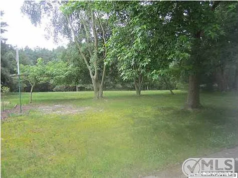 97 Westbrook Dr photo 1