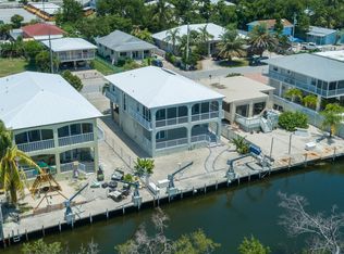 227 Azalea St, Plantation Key, FL 33036