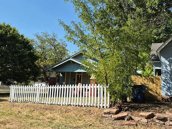 2nd image of 704 E Vilas Ave