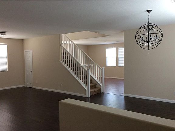 2nd image of 704 Chepstow Ave #0