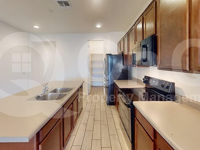 988 W Calle Monte Lindo — Photo 5