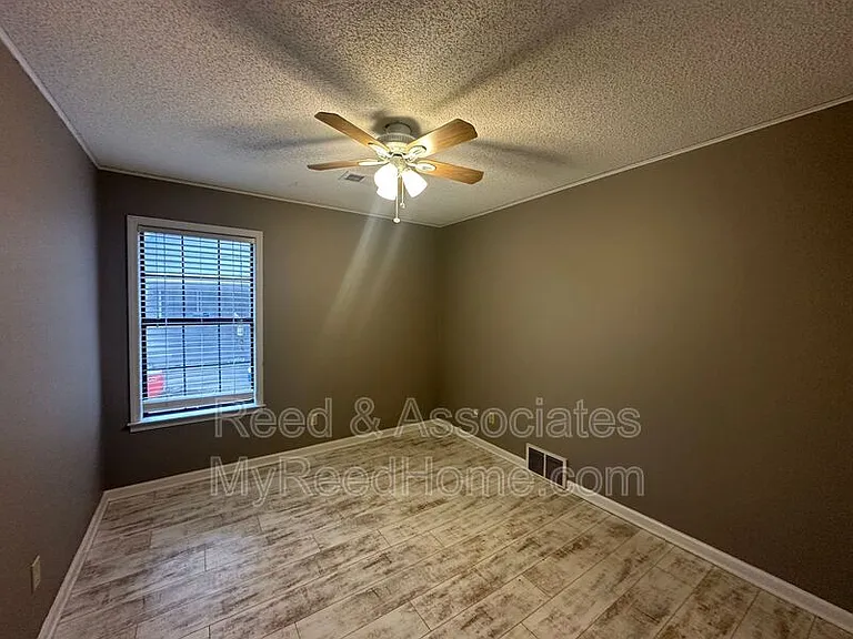 3115 Santa Valley St — Photo 8