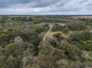 581 Eden Rd, Seguin, TX 78155