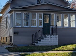 431 W 17th Ave, Oshkosh, WI 54902