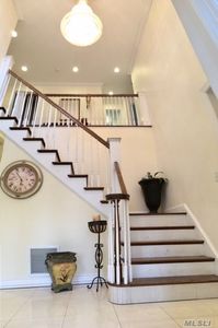 88 Parkwold Dr S, Valley Stream, NY, 11580