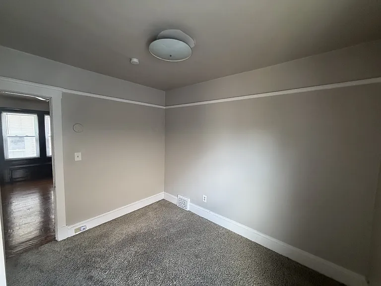 10324 Bernard Ave — Photo 9