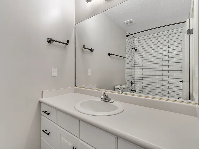 2154 E Wasatch Blvd — Photo 13