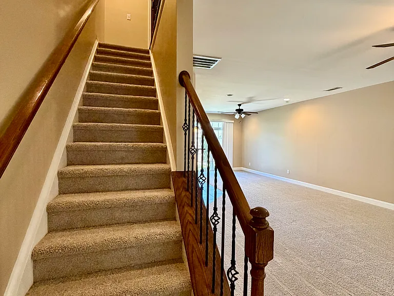 121 Walnut Cove Dr #D — Photo 15