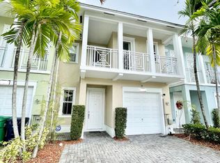 7459 NW 114th Ct, Doral, FL 33178