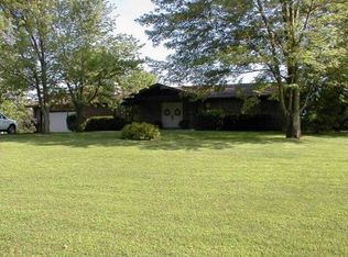 15113 Remington Rd, Marion, IL 62959