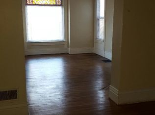 1108 W 5th St APT 1, Waterloo, IA 50702