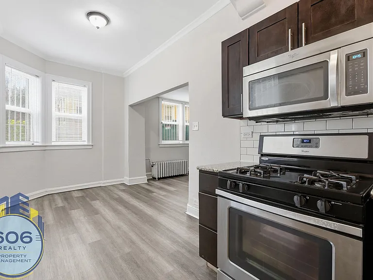 The Ashland Tower Modern Living in the Heart of Rogers Park — Photo 38