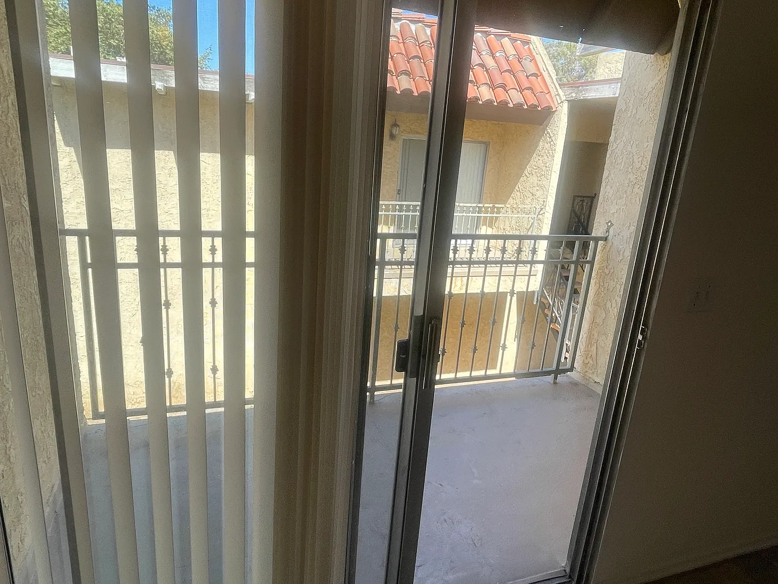 2 bed, 1020 sqft, $2,295 — Photo 4