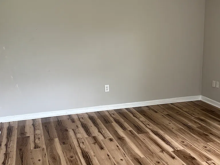 1250 Stratford Dr — Photo 10