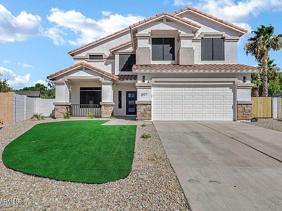 3rd image of 897 W PINON Avenue