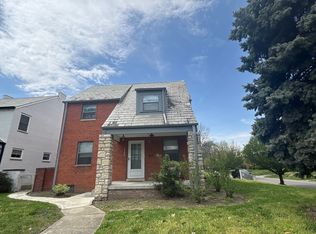 1555 Grandview Ave, Columbus, OH 43212