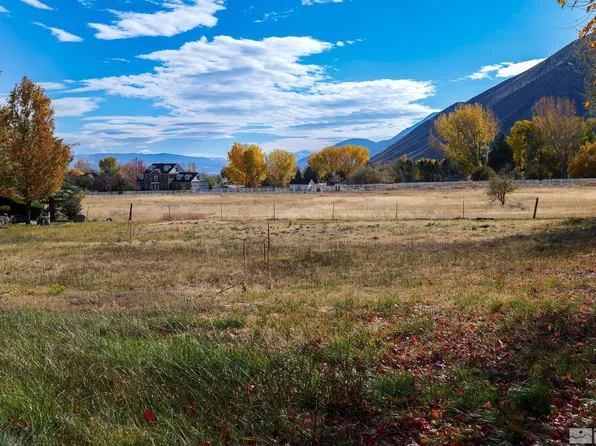 275 Genoa Highlands Cir, Genoa, NV 89411