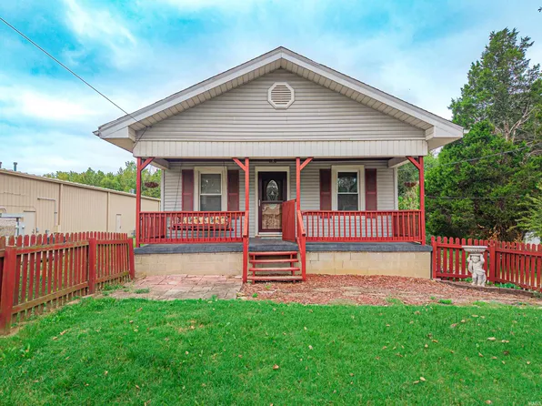 3208 N Saint Joseph Ave, Evansville, IN 47720