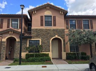 3577 W 89th Pl, Hialeah, FL 33018