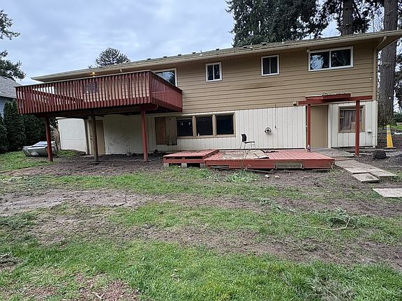 3rd image of 2714 NE 53rd St