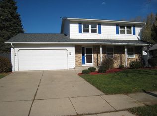 4232 89th St, Kenosha, WI 53142