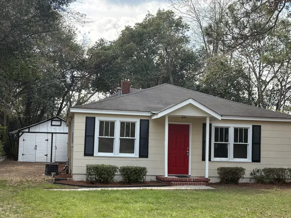 417 W Parrish St, Statesboro, GA 30458