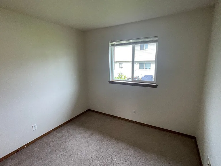 1449 NW Falls Creek Loop — Photo 4