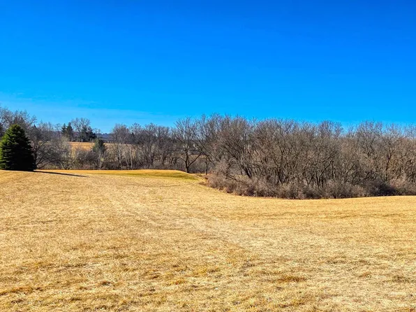 23-21 Broadview Dr, Lanark, IL 61046