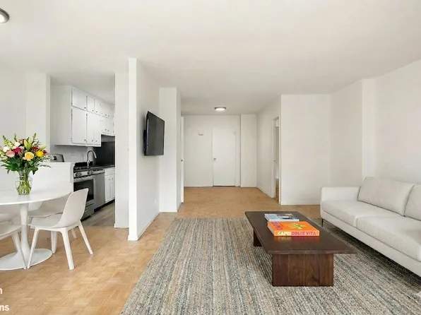 357 E 57th St APT 6D, New York, NY 10022