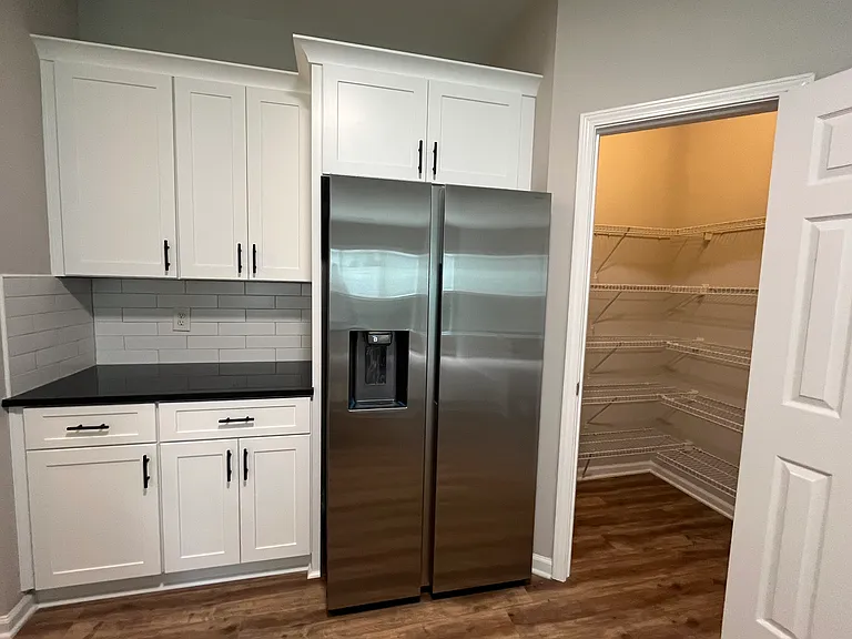 2501 Southhaven Ln — Photo 14