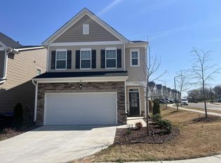 902 Holly Bluff Ln, Durham, NC 27703