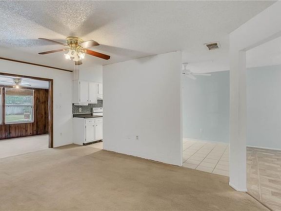 5th image of 6232 Christina Ct