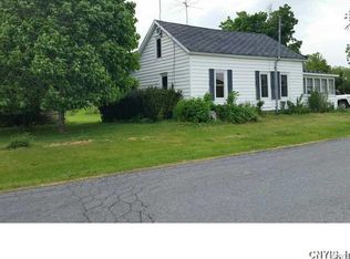 10095 S Landing Rd, Mannsville, NY 13661