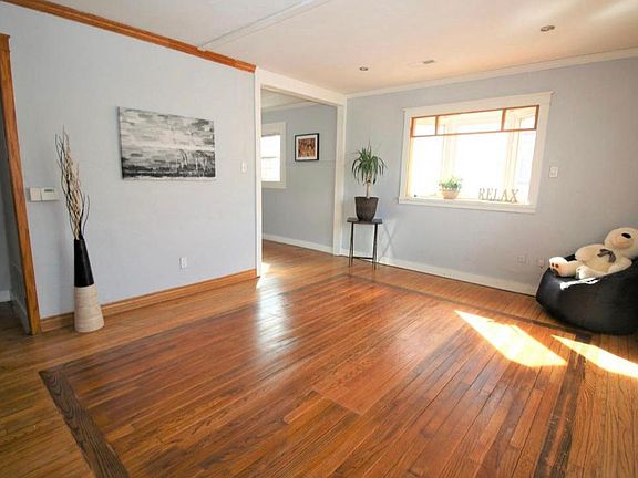 5th image of 3334A S Griffin Ave