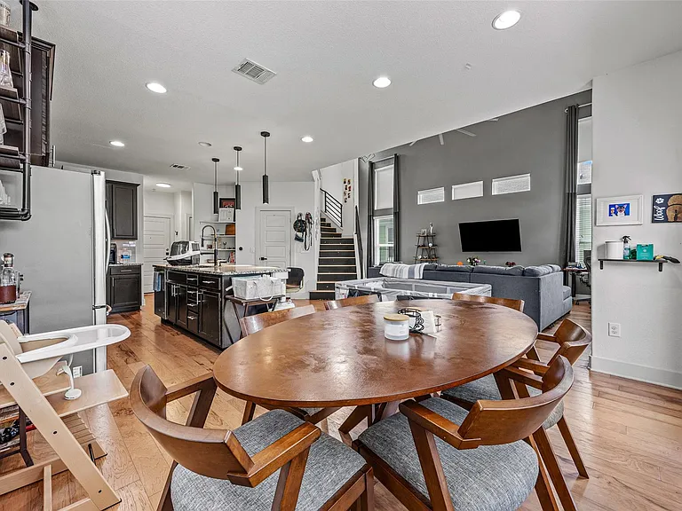 1408 Homespun Rd — Photo 7