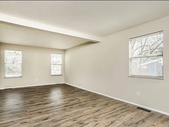 3rd image of 272 Village Meadow Dr