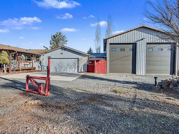 5th image of 16065 SW Twin Lakes Rd