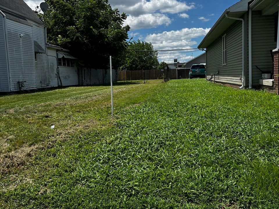 2nd image of 514 Baker Ave