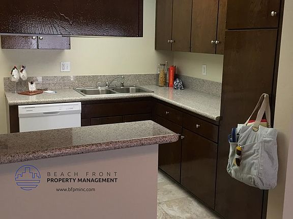 5th image of 722 S Broadway #4569331
