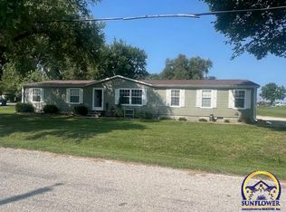 403 Christie St, Waverly, KS 66871