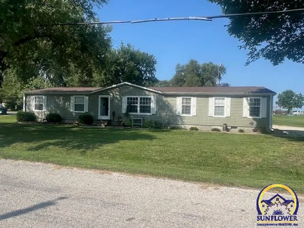 403 Christie St, Waverly, KS 66871