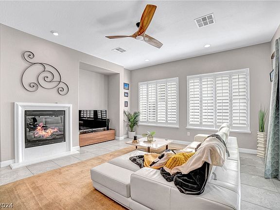 5th image of 7438 Eggshell Dr
