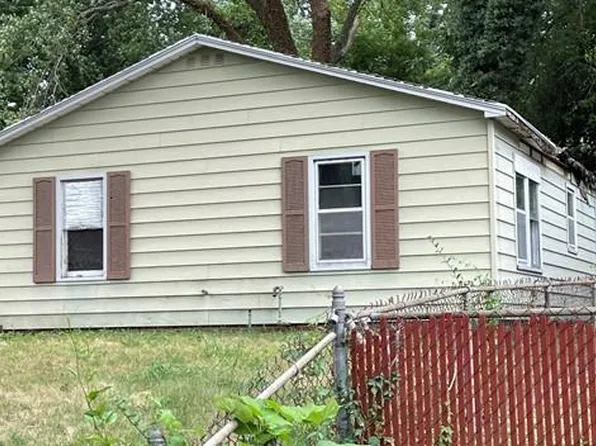 1215 E South Ave, Independence, MO 64050