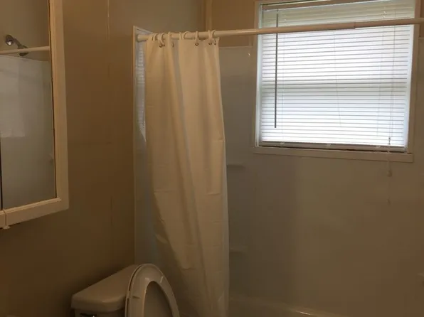 1226 6th Ave N, Texas City, TX 77590