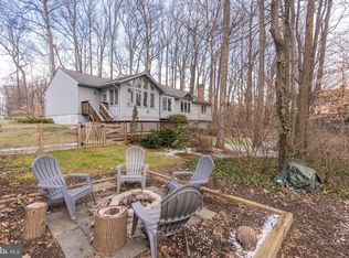 6923 Colburn Dr, Annandale, VA 22003