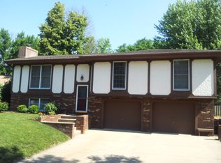 2517 Huntleigh Rd, Springfield, IL 62704