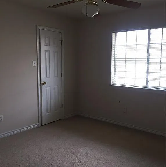 3756 Oldenburg Ln — Photo 4