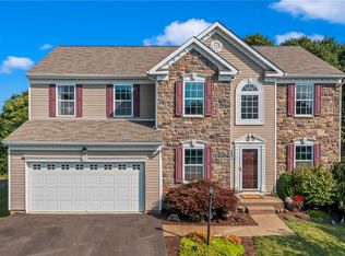 126 Tuscany Estates Dr, Finleyville, PA