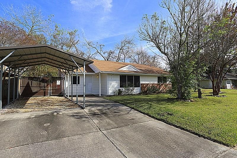 1st image of 515 Sharon Dr