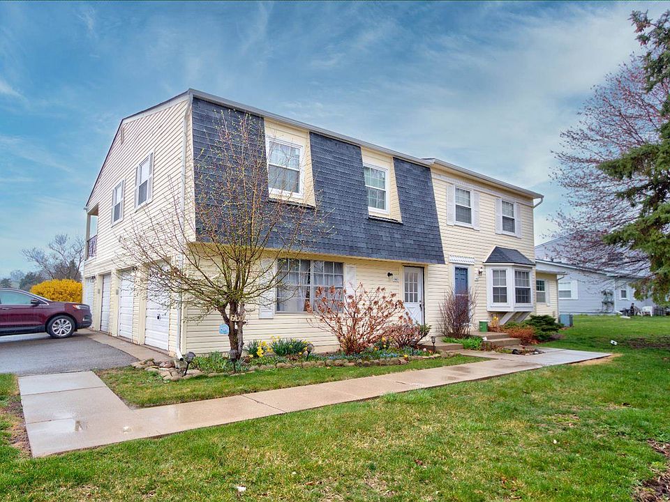 1st image of 140 Lake Village Dr